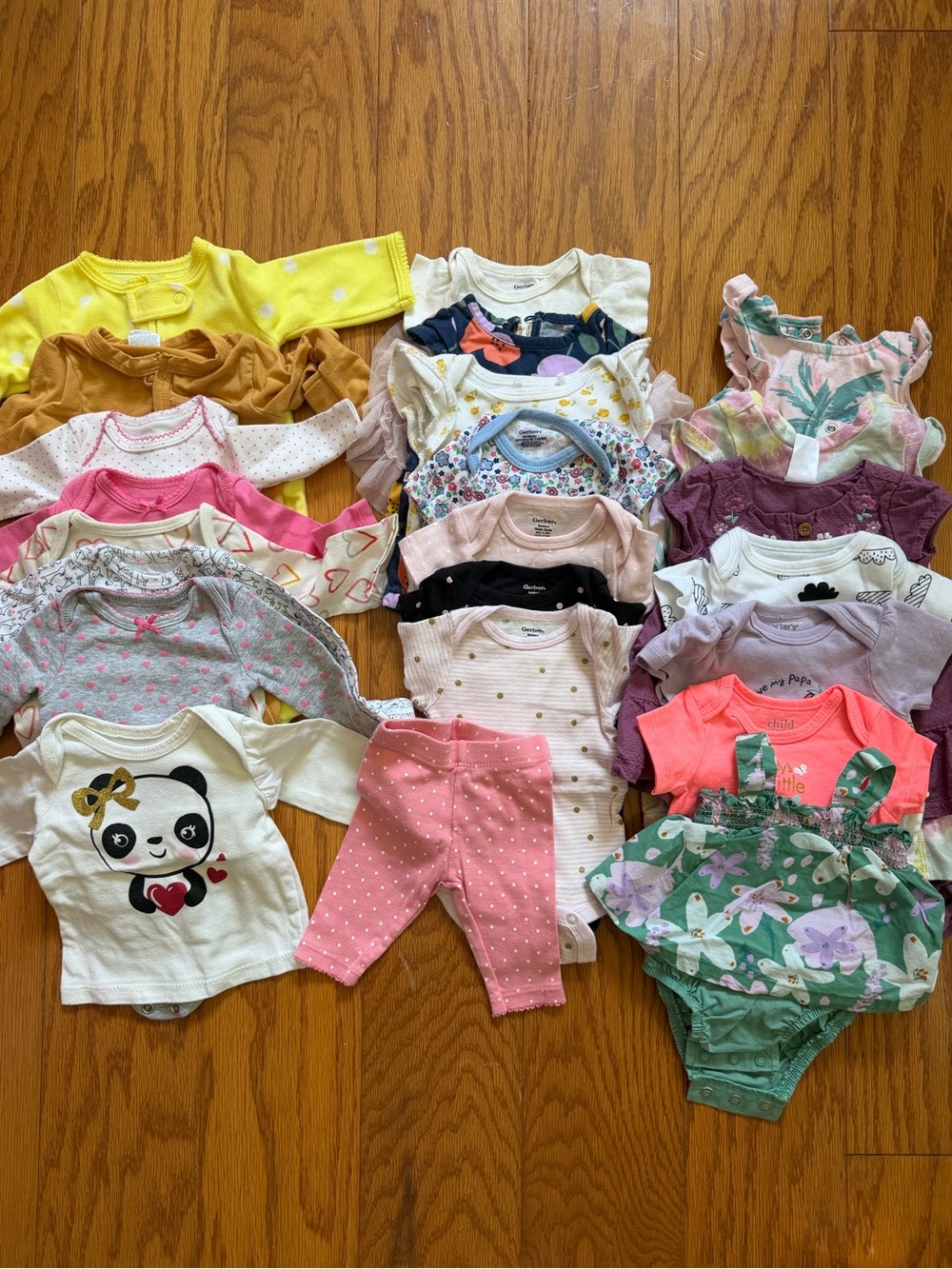Lot of 23 Baby Girls Mixed Onesie and Outfit Lot Clothes One Piece Newborn NB